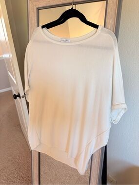 Michael Stars Cream Short Sleeve Knit Top